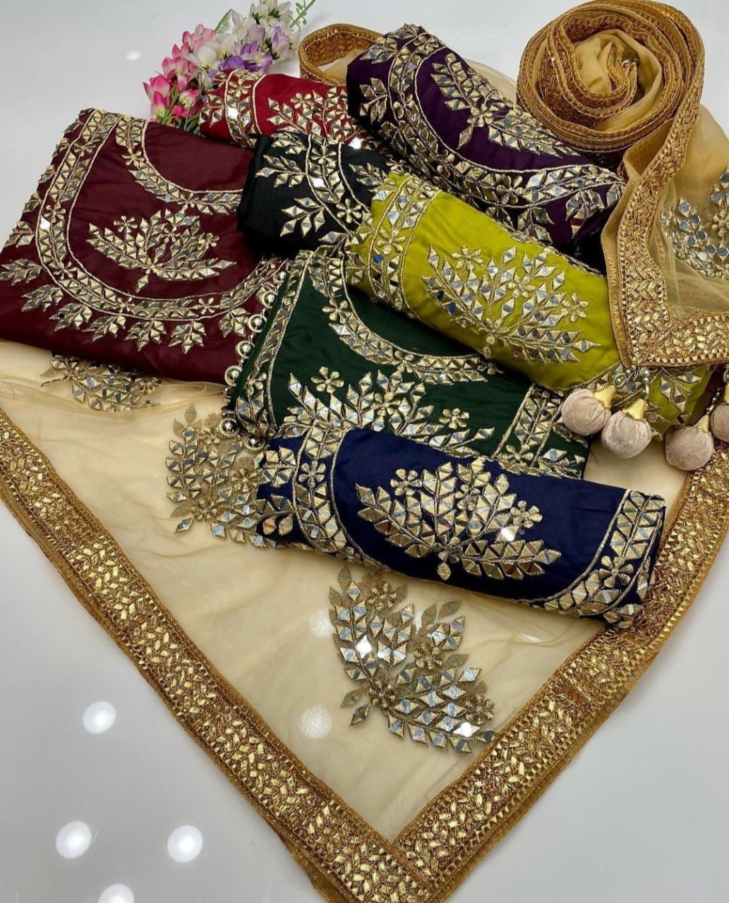 Fabric: Katan Silk, Banarsi Net & Net